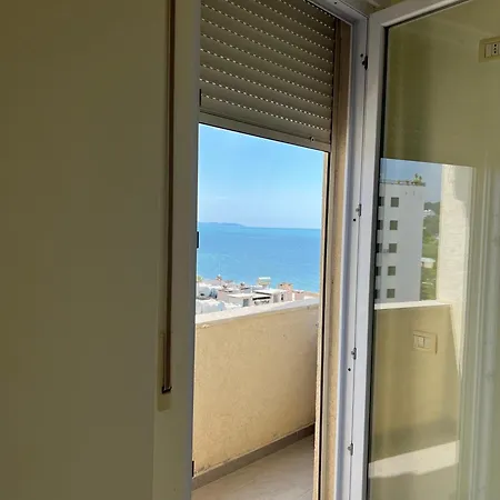 Dori Seaside Apartamento Durrës